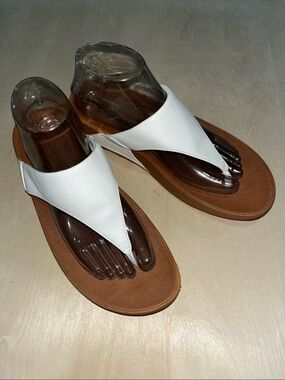 🌻🌻 FITFLOP SANDALS 🌻🌻